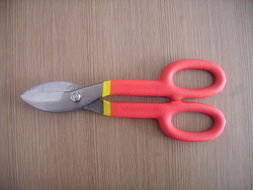 鐵皮剪在公共航空運輸中的應用——以張家港市青青五金工具廠為例